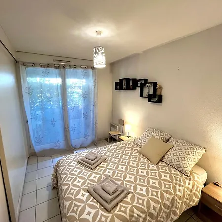 아파트 Location Courte Duree T2 Avec Terrasse A *