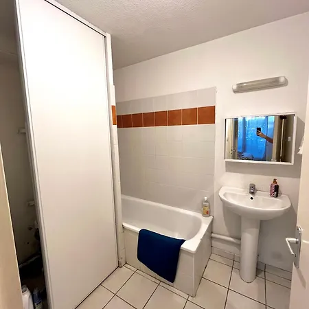 Location Courte Duree T2 Avec Terrasse A 아파트 *